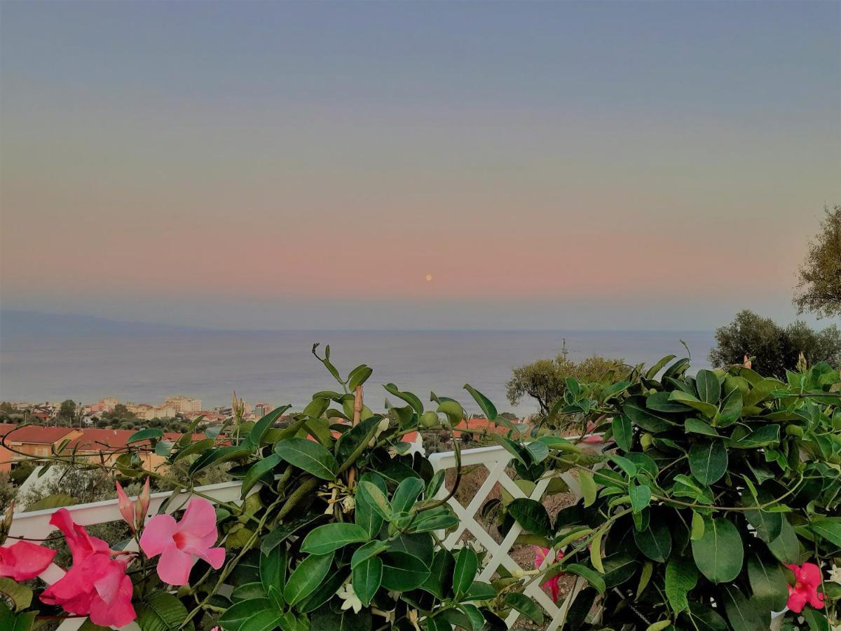 Villa Infinity ∞ Santa Teresa Di Riva Εξωτερικό φωτογραφία